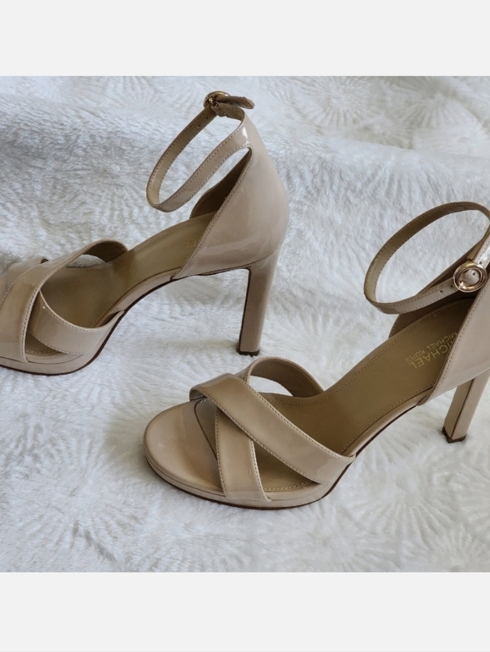 MICHAEL MICHAEL KORS Alexia Patent Leather Beige Stiletto Sandals 7M MSRP $155 - Picture 4 of 16